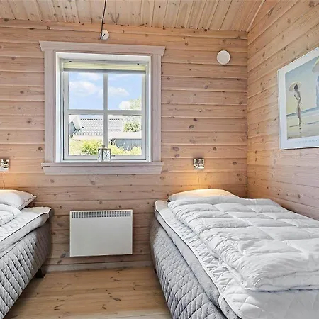 40505-juelsminde-pot-strandby-326 بيت للعطل *