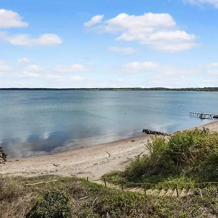 40505-juelsminde-pot-strandby-326 בית נופש